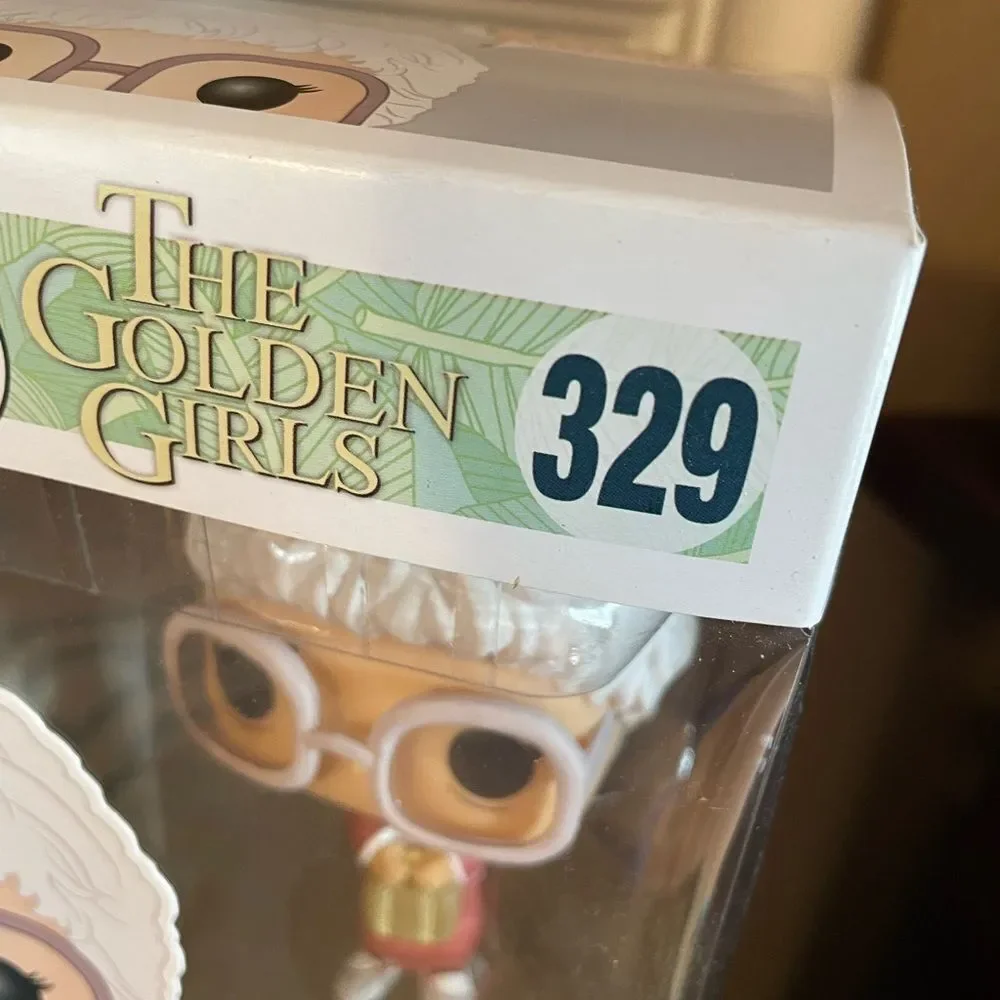 Funko Pop Golden Girls Series Complete Set of Dolls 326 327 328 & 329 NEW